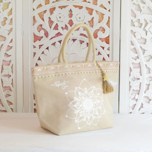Spirit of Om Lady shopper