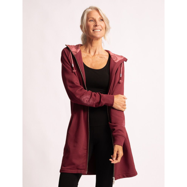 Spirit of Om Longjacke Bala Karuna - tiefrot